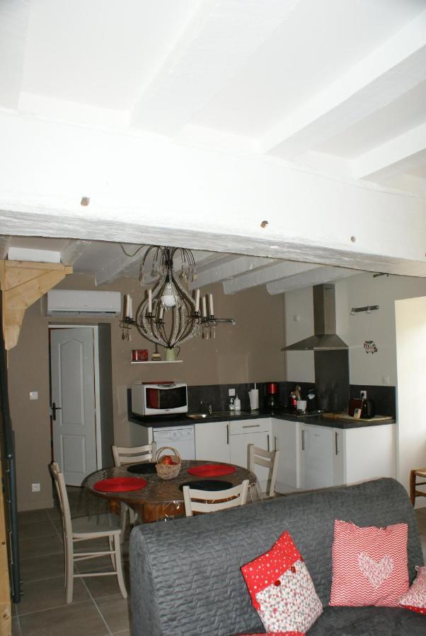 La Chaine Saint-Jean-du-Bois Eksteriør billede
